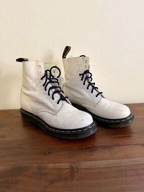 Dr. Martens 1460 Pascal White Leather Combat Boots US 7 EU 38